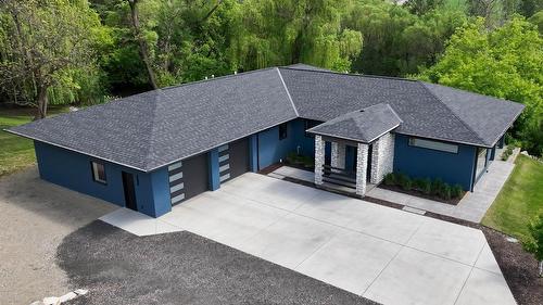 10202 Kalamalka Road, Coldstream, BC - Outdoor
