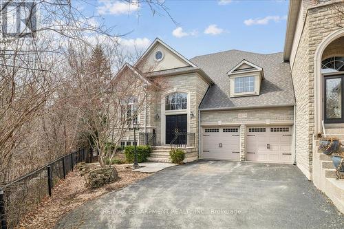 2359 WOODFIELD ROAD  Oakville, ON L6H 6Y6