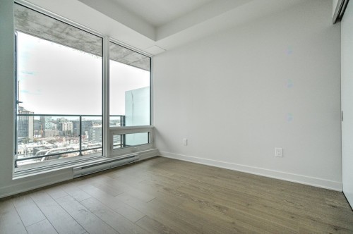 Chambre à coucher - 2212-1188 Rue St-Antoine O., Montréal (Ville-Marie), QC - Indoor Photo Showing Other Room