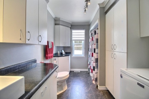 Salle de bains - 532 18E Rue E., La Guadeloupe, QC - Indoor Photo Showing Laundry Room