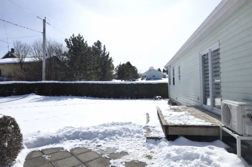 Face arrière - 532 18E Rue E., La Guadeloupe, QC - Outdoor