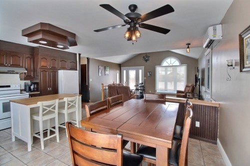 Salle à manger - 532 18E Rue E., La Guadeloupe, QC - Indoor Photo Showing Dining Room