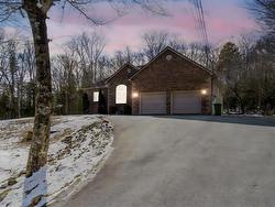 286 Sandy Run Hammonds Plains, NS B4B 1X9