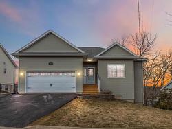 29 Baker Drive  Middle Sackville, NS B4E 1V2