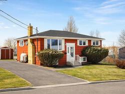 44 Clearview Street  Halifax, NS B3R 1N6