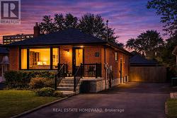 12 ELINOR AVENUE Toronto, ON M1R 3H2