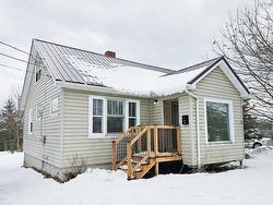 394 Pictou Road  Bible Hill, NS B2N 2T7