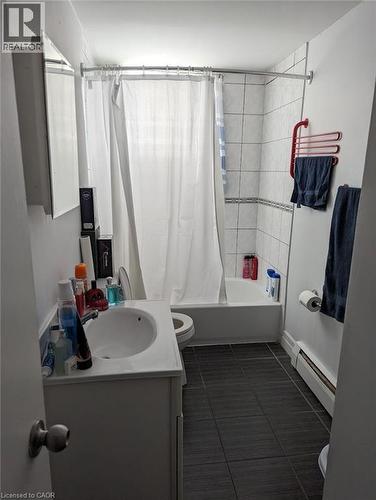 351 Hoffman Street, Kitchener, ON - Indoor Photo Showing Bathroom