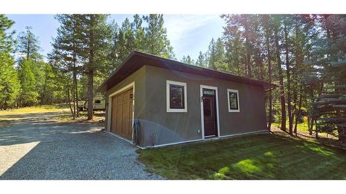 5962 Wolf Creek Road, Wasa, BC - Outdoor With Exterior
