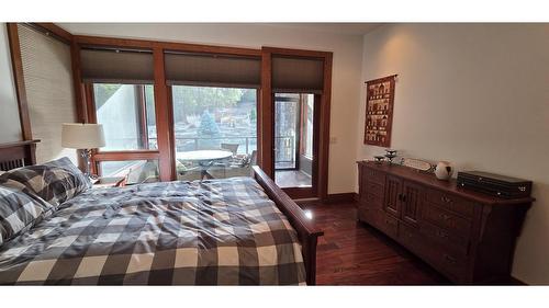 5962 Wolf Creek Road, Wasa, BC - Indoor Photo Showing Bedroom