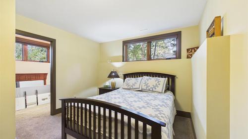 5962 Wolf Creek Road, Wasa, BC - Indoor Photo Showing Bedroom