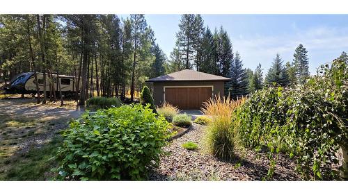 5962 Wolf Creek Road, Wasa, BC - Outdoor