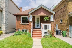 66 Glengarry Avenue Toronto, ON M5M 1C9