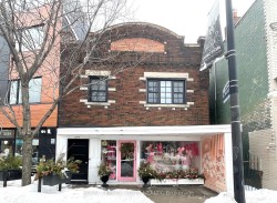 3045 Dundas Street W Toronto, ON M6P 1Z5