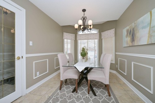 46 Sunset Boulevard, New Tecumseth, ON - Indoor Photo Showing Dining Room