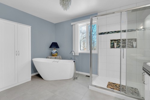 Salle de bains - 908 Rue Raymond-Pilon, Saint-Jérôme, QC - Indoor Photo Showing Bathroom