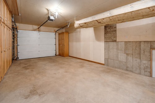 Garage - 908 Rue Raymond-Pilon, Saint-Jérôme, QC - Indoor Photo Showing Garage