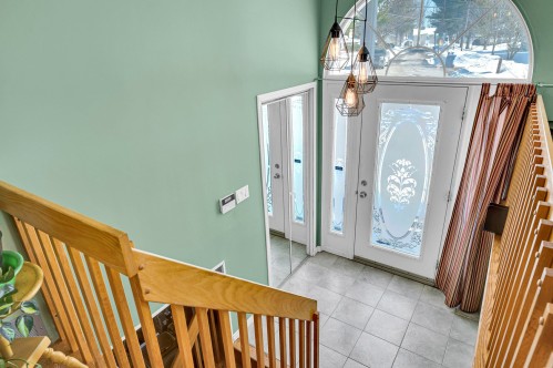 Hall d'entrée/Vestibule - 908 Rue Raymond-Pilon, Saint-Jérôme, QC - Indoor Photo Showing Other Room