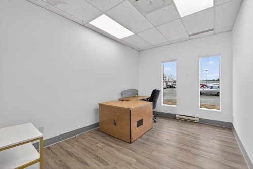 Bureau - 175A Rue Péladeau, Magog, QC - Indoor