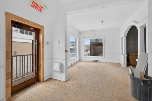 Interior - 25 Rue Ste-Catherine, Magog, QC - Indoor Photo Showing Other Room