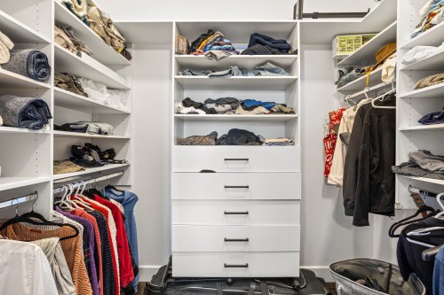 Penderie (Walk-in) - 4280 Rue Du Surplomb, Sainte-Adèle, QC - Indoor With Storage