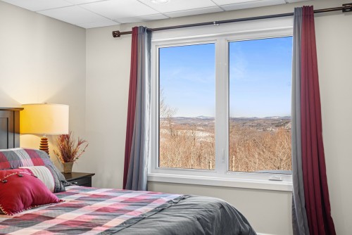 Chambre à coucher - 4280 Rue Du Surplomb, Sainte-Adèle, QC - Indoor Photo Showing Bedroom