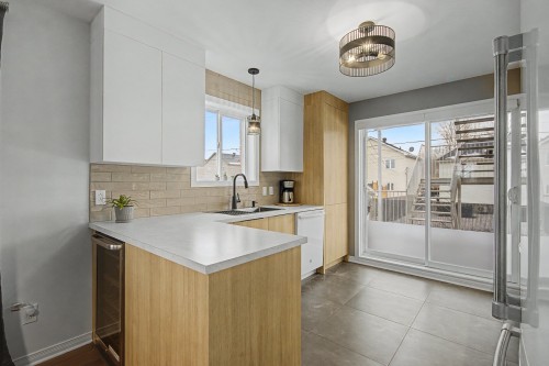Kitchen - 362 Rue Des Colibris, Saint-Jean-Sur-Richelieu, QC - Indoor Photo Showing Kitchen