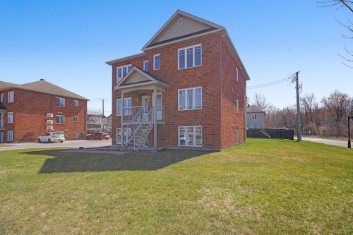 Front of Structure - 362 Rue Des Colibris, Saint-Jean-Sur-Richelieu, QC - Outdoor