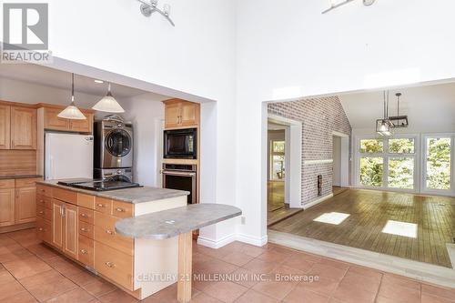 287199 10 Sideroad, Mono, ON - Indoor Photo Showing Kitchen