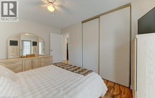 190 Natchez Road, Kitchener, ON - Indoor Photo Showing Bedroom