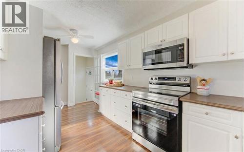 190 Natchez Road, Kitchener, ON - Indoor Photo Showing Kitchen