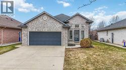 621 GRAYCLIFF DRIVE Sarnia, ON N7S 6M3