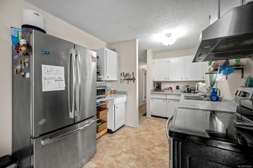 533 Salish St, Comox, BC 