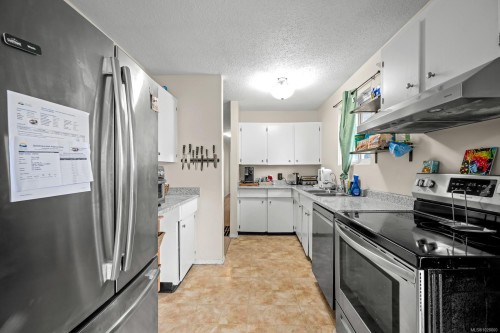 533 Salish St, Comox, BC 