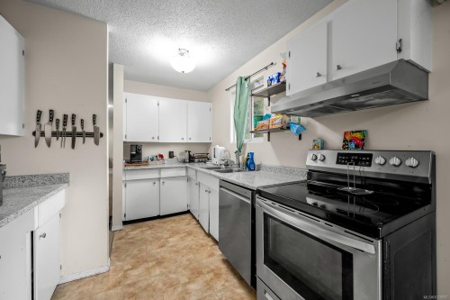 533 Salish St, Comox, BC 