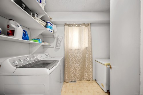 533 Salish St, Comox, BC 