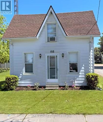 8 WEST STREET  Perth East (Milverton), ON N0K 1M0