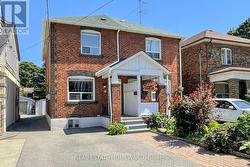 87 GUESTVILLE AVENUE Toronto, ON M6N 4N5
