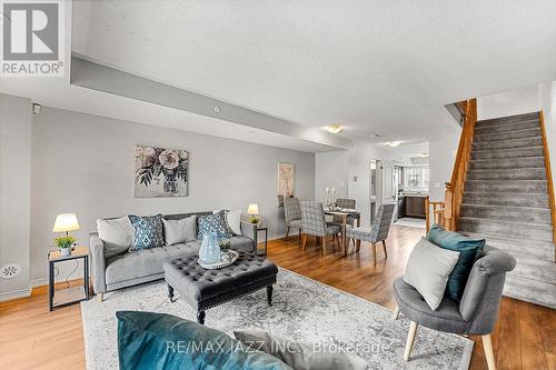 331 - 2338 Chevron Prince Path, Oshawa (Windfields), ON - Indoor Photo Showing Living Room