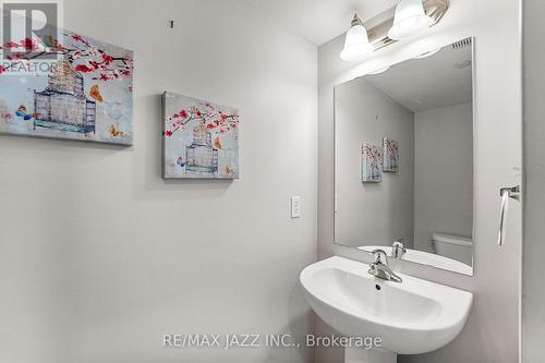 331 - 2338 Chevron Prince Path, Oshawa (Windfields), ON - Indoor Photo Showing Bathroom