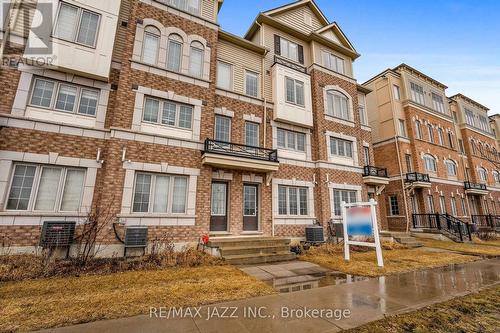 331 - 2338 Chevron Prince Path, Oshawa (Windfields), ON - Outdoor With Facade