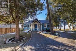 138 NICHOLSON POINT ROAD  Loyalist (Lennox And Addington - South), ON K0H 1G0