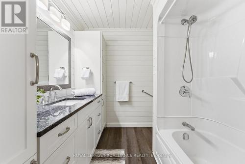 1 - 1798 Old Hwy 2, Quinte West (Sidney Ward), ON - Indoor Photo Showing Bathroom