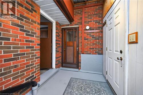 Entrance to property featuring brick siding - 122 Glen Forest Drive, Hamilton, ON - Indoor Photo Showing Other Room