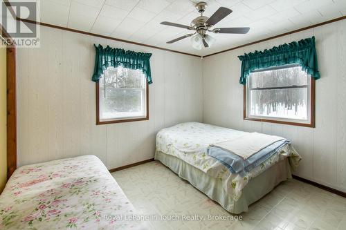 874 Cedar Point Road, Tiny, ON - Indoor Photo Showing Bedroom