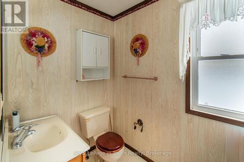 874 Cedar Point Road, Tiny, ON - Indoor Photo Showing Bathroom