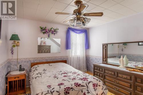 874 Cedar Point Road, Tiny, ON - Indoor Photo Showing Bedroom