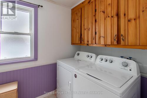 874 Cedar Point Road, Tiny, ON - Indoor Photo Showing Laundry Room