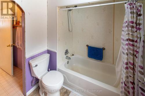 874 Cedar Point Road, Tiny, ON - Indoor Photo Showing Bathroom