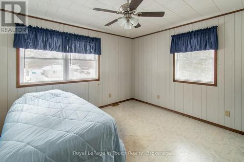 874 Cedar Point Road, Tiny, ON - Indoor Photo Showing Bedroom